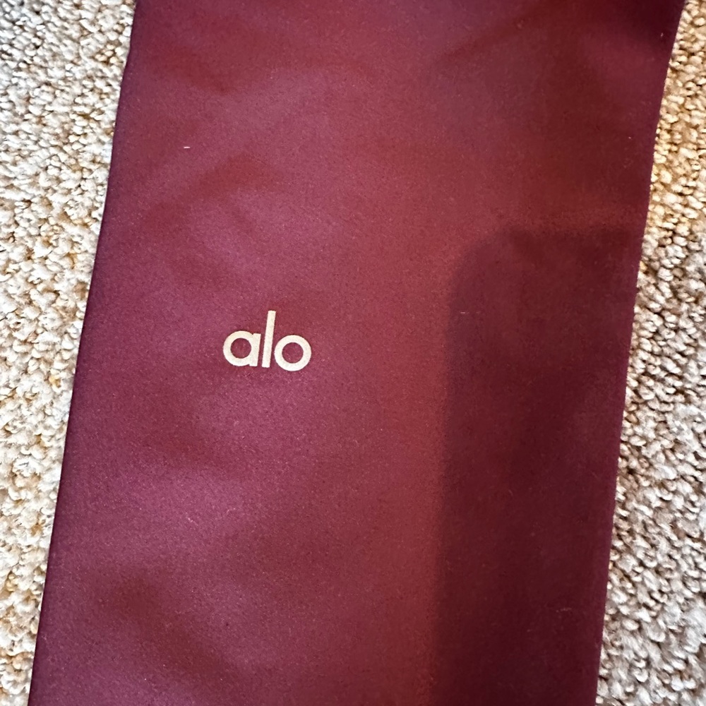 Alo Airbrush Tech Lift High Waist Leggings | Black Cherry | Small - Picture 6 of 8